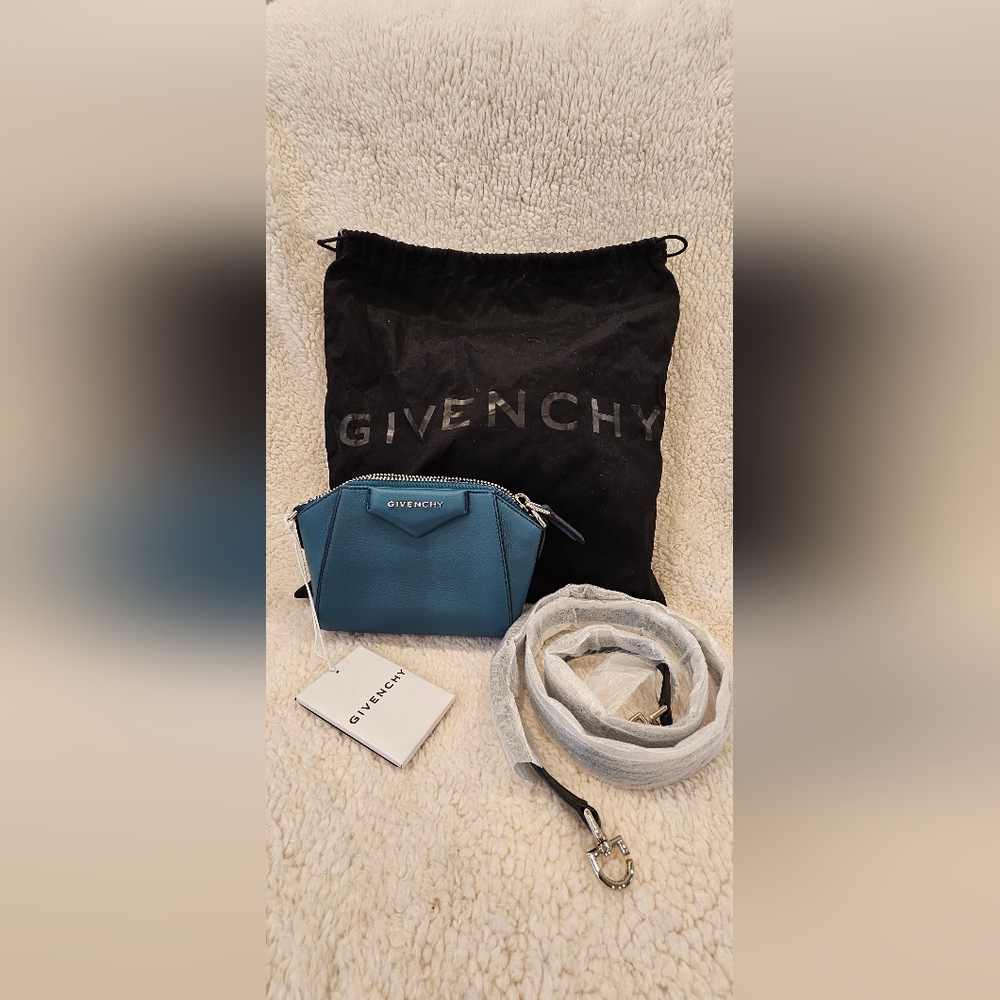 Givenchy Antigona Mini Bag